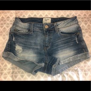 Mudd FLX Stretch shorts size 7.